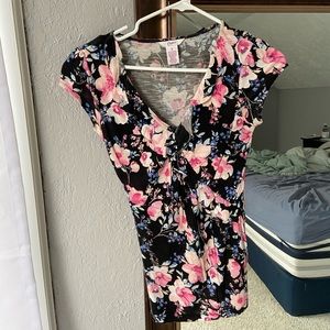 Flower pattern blouse